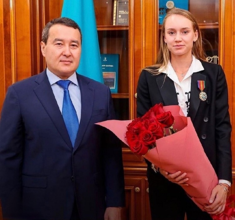 轻且极具潜 轻且极具潜