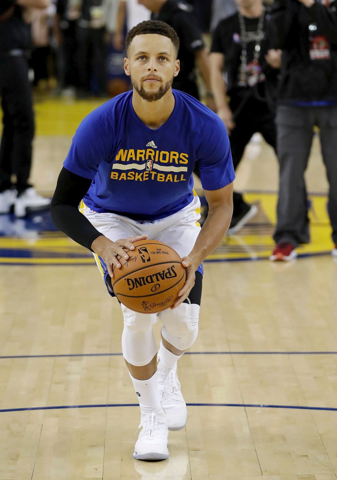 則讓他成為 則讓他成為